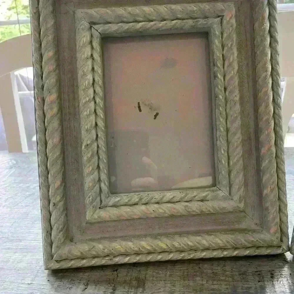 Wooden Picture Frames (2), Beautiful Light Blue - Picture 3 of 5